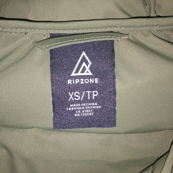 Ladies extra small rip Zone parka brand new never worn too small for me - Picture 4 of 4